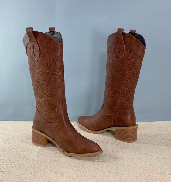 VINTAGE WESTERNER COWGIRLS HIGH HEELED LEATHER BOOTS