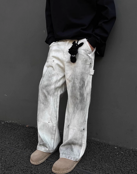 UNAPS FOG-WHITE SHADE PATCHY CARGO PANTS