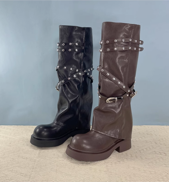 ZOUZIO SWEET PUNK STUDDED PLATFORM WOMEN'S BOOTS