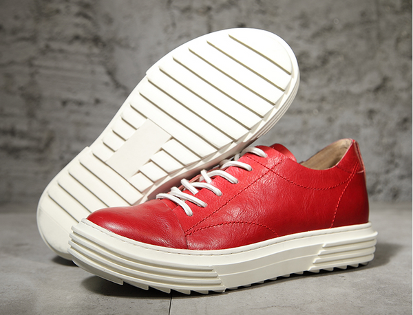 ESSENTIAL LACE UP TRAINERS IN BLACK AND RED WITH CHUNKY SOLE - boopdo