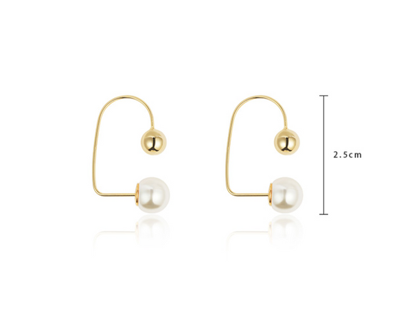 UZL DESIGN BAR AND PEARL DETAIL EARRINGS IN GOLD PLATE - boopdo