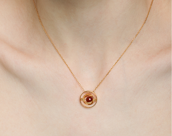 LITTLE JOYS 18K GOLD OPEN CIRCLE AND RED STONE PENDANTS NECKLACE - boopdo