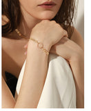 UZL DESIGN CHAIN BRACELET WITH CIRCLE AND TEXTURE IN GOLD PLATED - boopdo