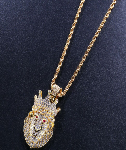 AKAO CROWN LION HEAD GOLD PLATED ZIRCON PENDANT NECKLACE IN GOLD - boopdo