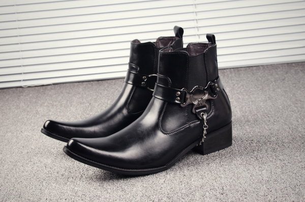 CAWEZZA BRITISH DESIGN BUCKLED ANKLE BOOTS IN BLACK WITH CHAIN - boopdo