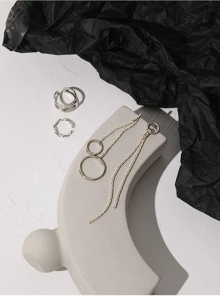 UZL DESIGN MINIMAL DROP BAR HOOP EARRINGS IN GOLD PLATE - boopdo