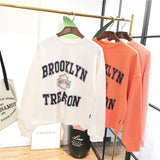 SIMDA RELAXED CROP SWEATSHIRT WITH BROOKLYN TREASON - boopdo