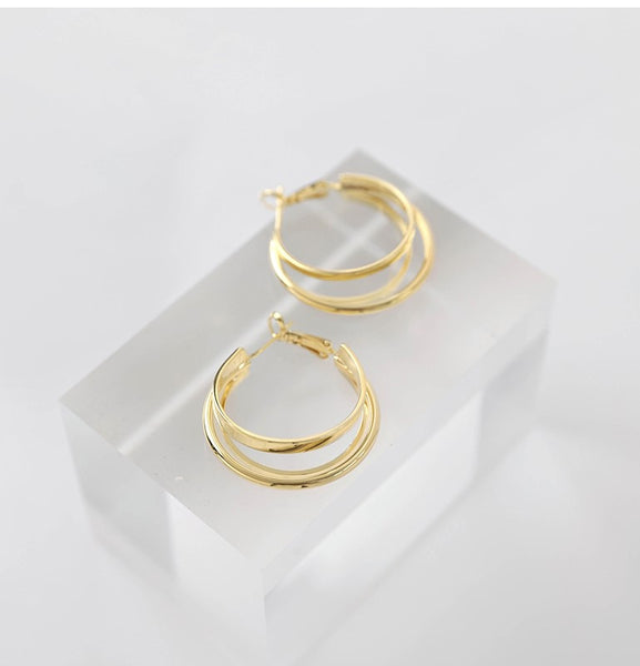 UZL DESIGN HOOP EARRINGS IN TRIPLE ROW IN GOLD PLATED - boopdo