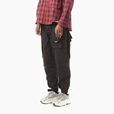YOPPO EVOLUA MULTI POCKET TAPERED SWEATPANTS IN BLACK - boopdo