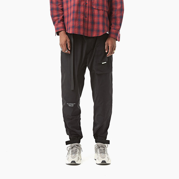 YOPPO EVOLUA MULTI POCKET TAPERED SWEATPANTS IN BLACK - boopdo
