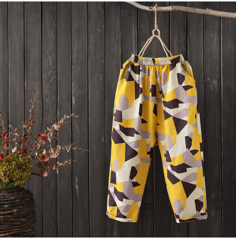 AUTUMN CROPPED TROUSERS IN ABSTRACT PRINT - boopdo