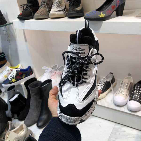 LUXE SEVEN DESIGN CHUNKY TRAINERS IN BLACK AND WHITE - boopdo