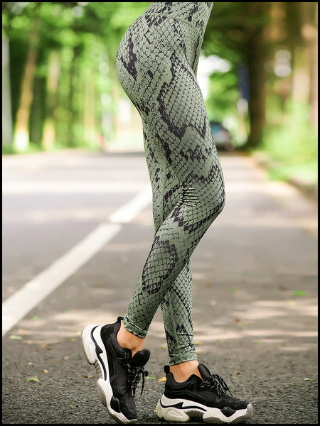 MIP BRIGHT SNAKE PRINT TRAINING CROP TOP AND MATCHING LEGGINGS - boopdo