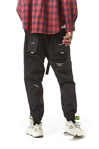 YOPPO EVOLUA MULTI POCKET TAPERED SWEATPANTS IN BLACK - boopdo
