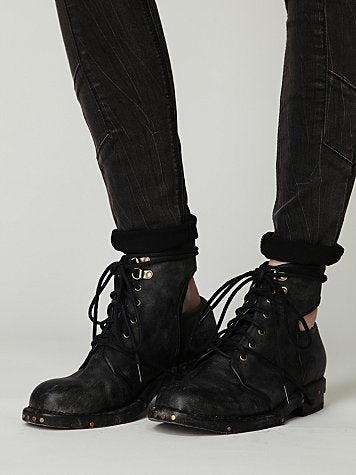 PROVAPERFETTO CUT OUT LEATHER STUTTED ANKLE BOOTS - boopdo