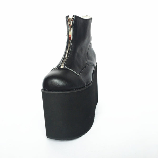 MOMO GOTHIC KAYCE SUPER HIGH HEELED PLATFORM LEATHER BOOTS IN BLACK - boopdo