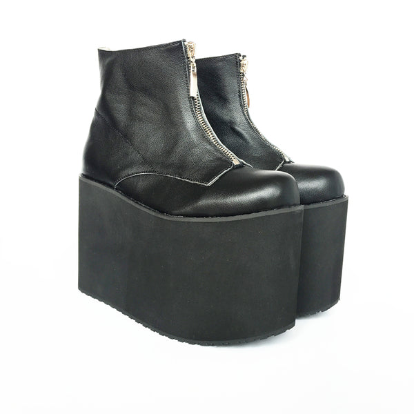 MOMO GOTHIC KAYCE SUPER HIGH HEELED PLATFORM LEATHER BOOTS IN BLACK - boopdo