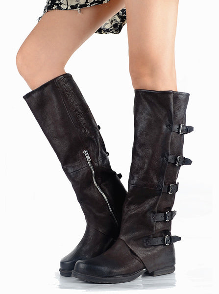 PROVA PERFETTO ROMAN SQUARE TOE KNEE HIGH LEATHER BOOTS IN BLACK - boopdo